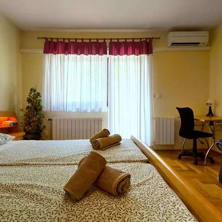 Rudi Casa de Férias Crikvenica